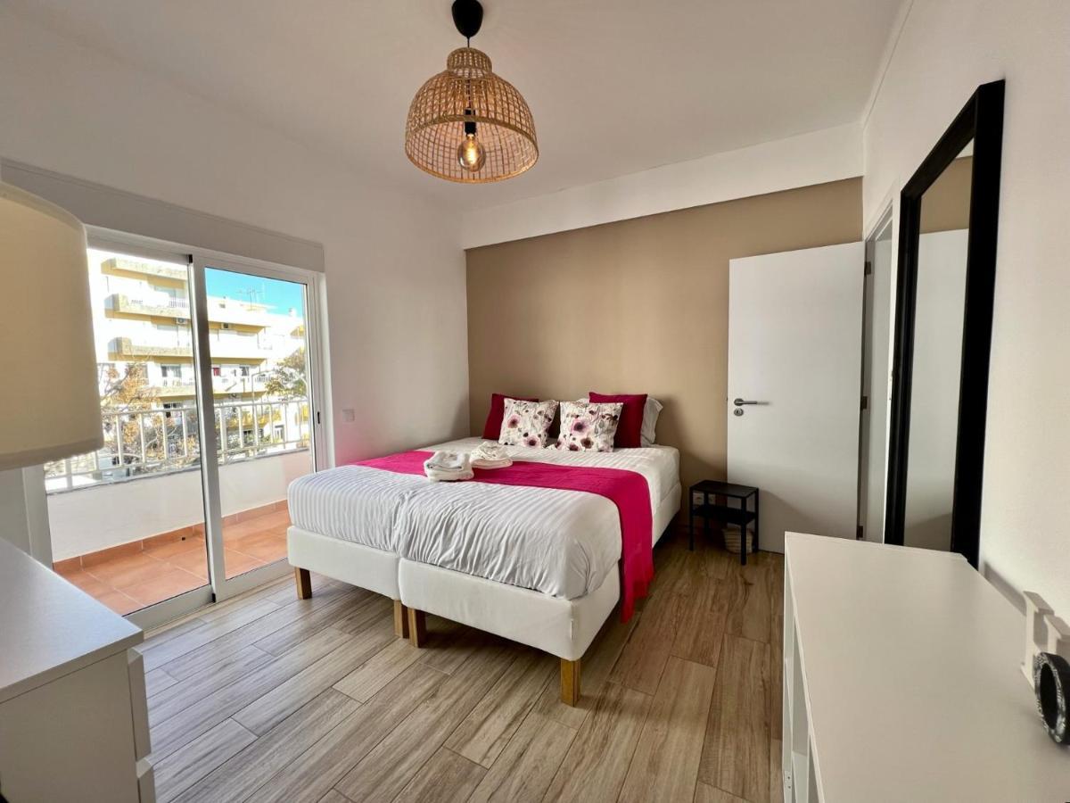 Appartamento Quarteira Design By Homing Esterno foto